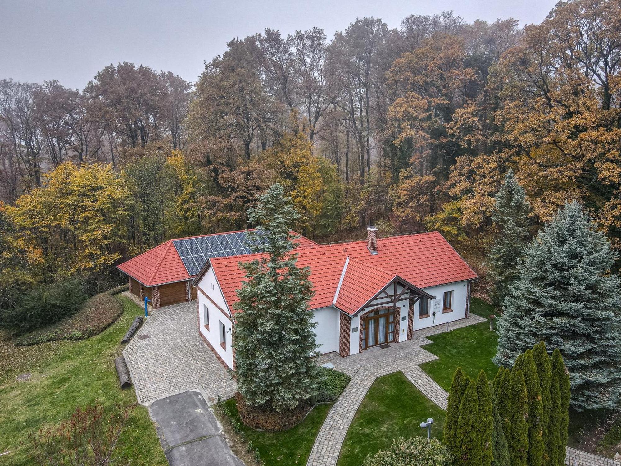 Отель Haracsi Vendeghaz Zselickisfalud Экстерьер фото